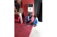 Tháo Lắp Máy Lạnh Tủ Đứng Tại Dĩ An Bình Dương